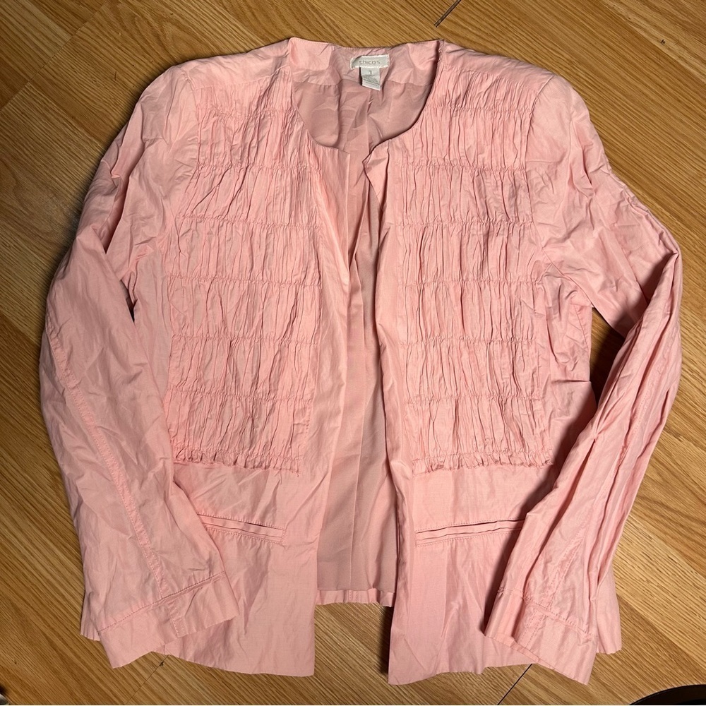 Chicos Size 1 Baby Pink Open Front Business Casual Jacket crinkle Detail Front
